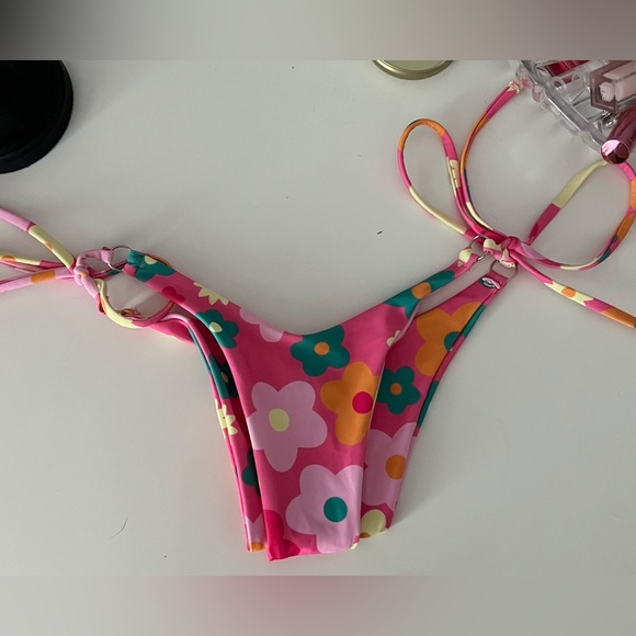 Floral bikini set - Picture 4 of 4